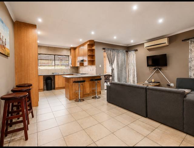 2 BEDROOM TOWNHOUSE FOR SALE IN THREE RIVERS